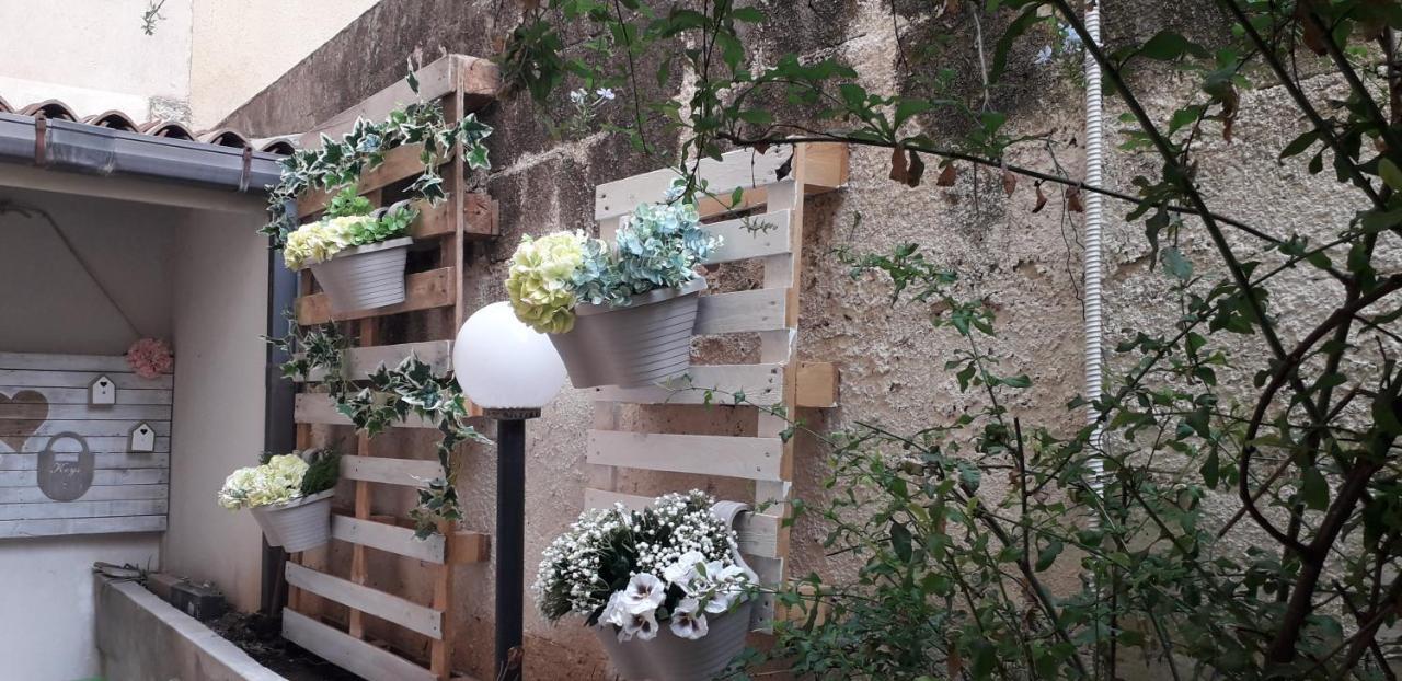 Ferienwohnung Soffio Di Provenza Pozzallo Exterior foto